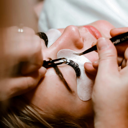Full Eyelash Extension Certification - Classic / Hybrid/ Volume Application